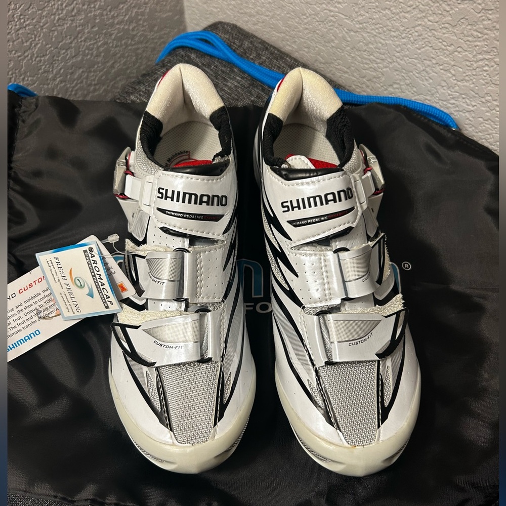 Shimano road bike shoes. Brand new with tags.